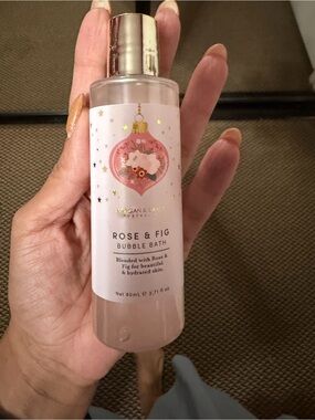 Rose & Fig Bubble Bath — Pink nwot